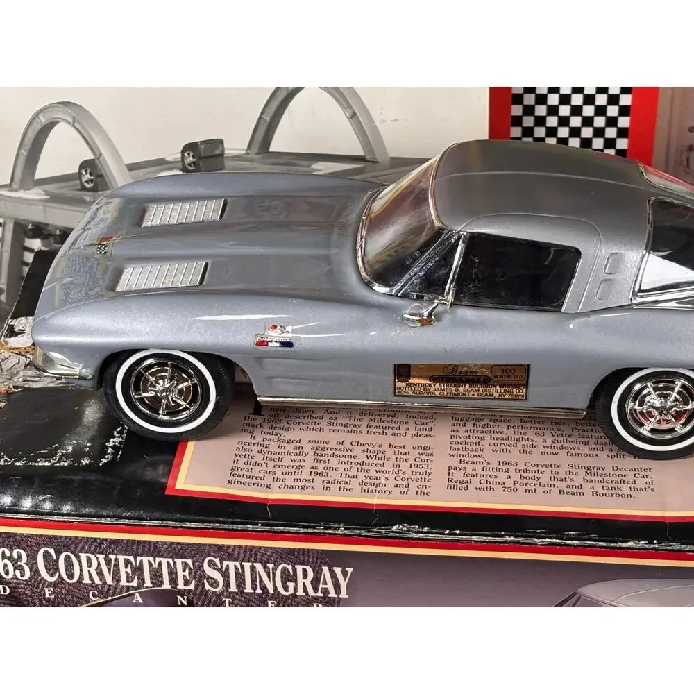 1963 Silver Corvette Stingray Decanter Jim Beam Special New York Edition Empty